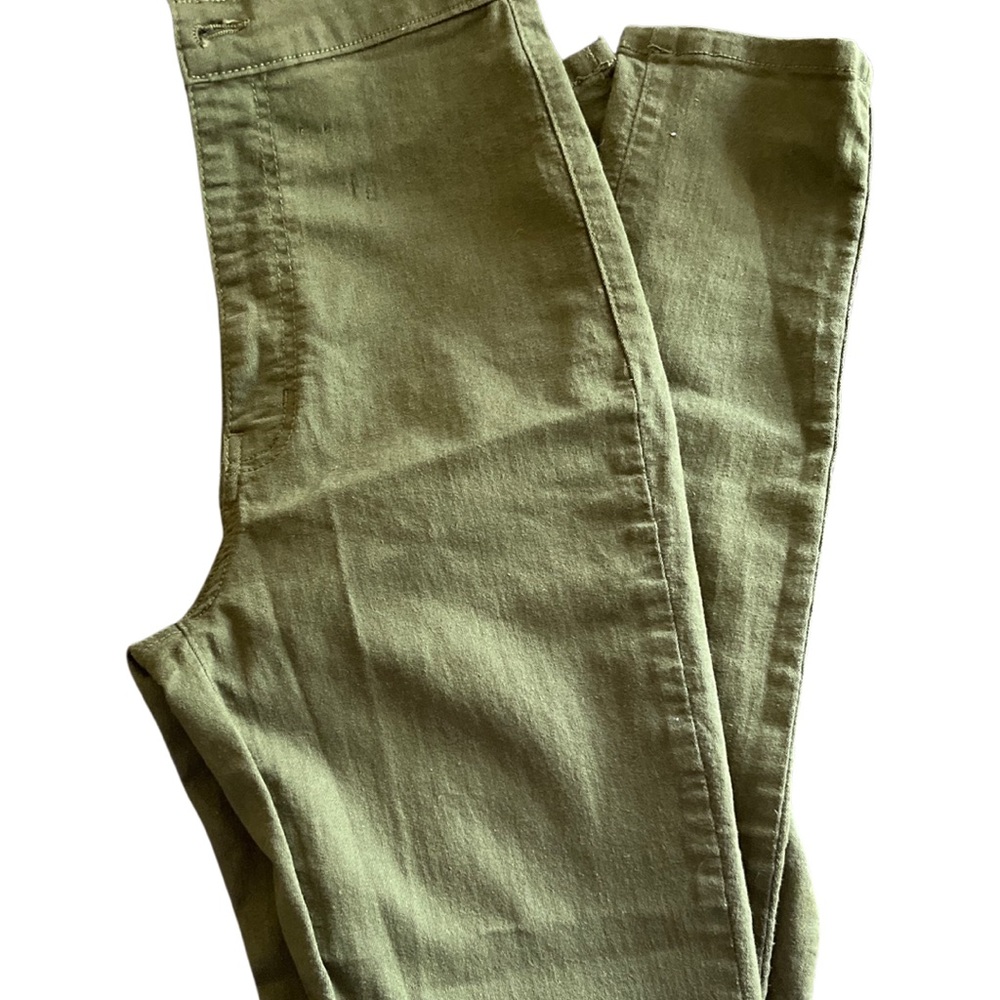 Woman’s straight jeans